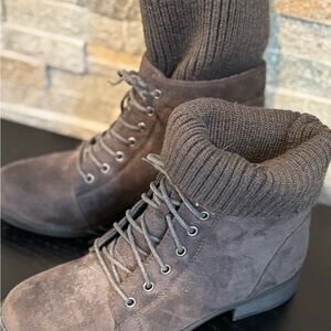 Women's Suede Ankle Boots - Gray